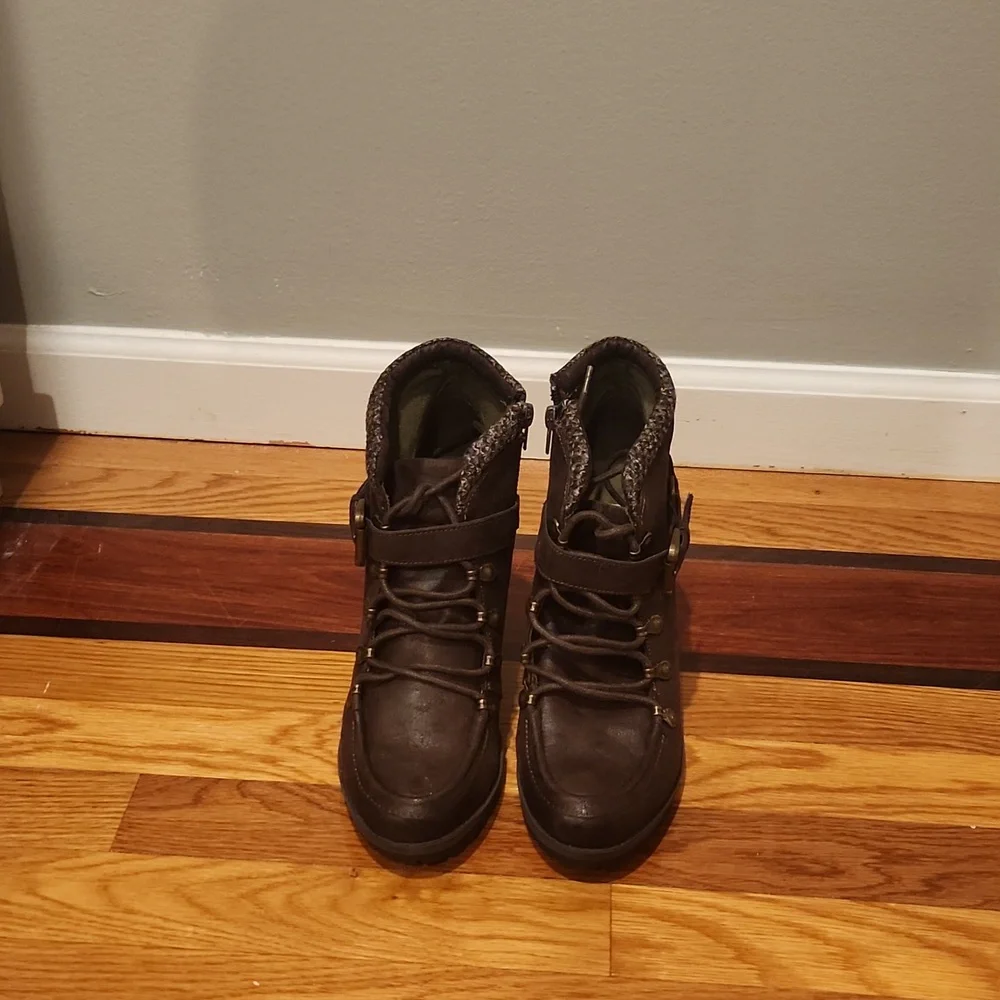 Booties - Picture 2 of 5